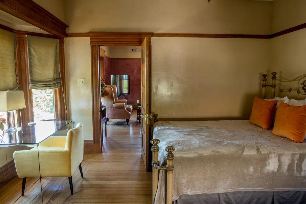 Aparthotel Parc Suites 3*
