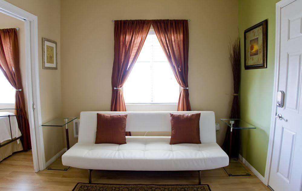 Parc Suites Aparthotel 3*